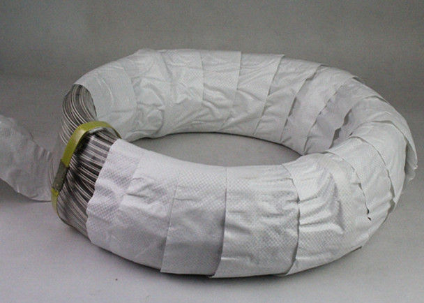 Сгребите шланг САЭ 100Р14 - рукав с плетеной внутренней прокладкой ПТФЭ с ровной поверхностью
