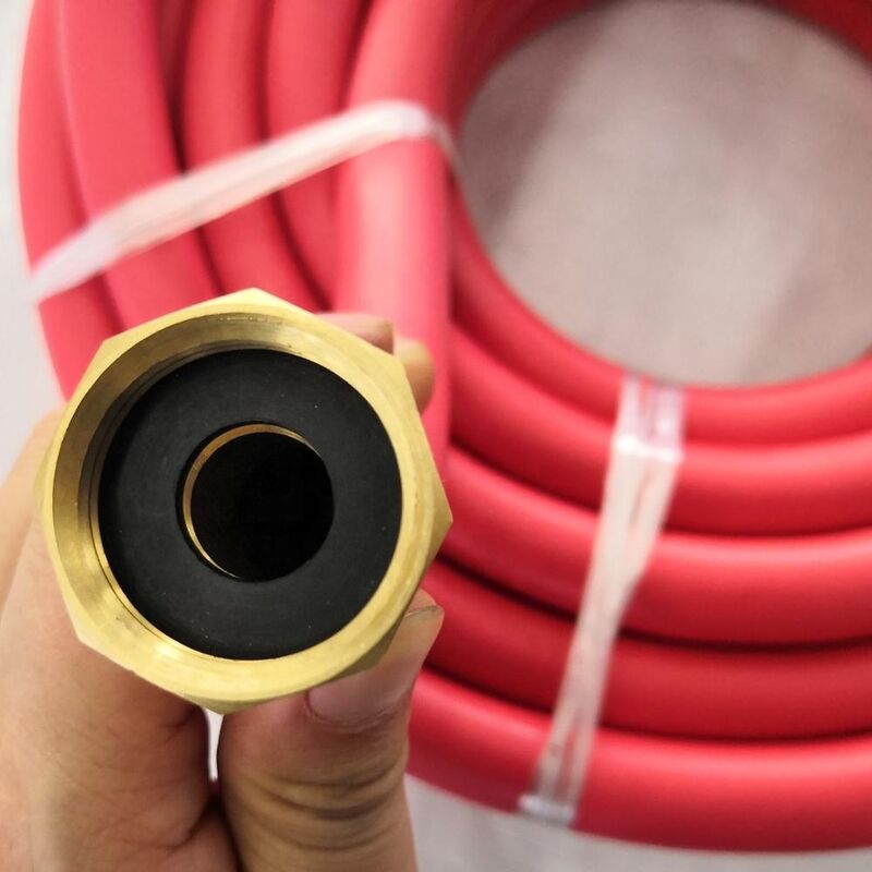 OEM беззвуковой садовый шланг с крышкой из синтетической резины EPDM и давлением 10бар/150psi для использования на газоне и в саду